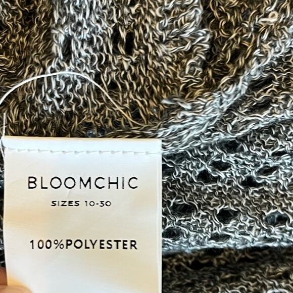 Bloomchic Cardigan Sweater Size 18/20 Gray Taupe Open Knit Topper NWT - Picture 10 of 12